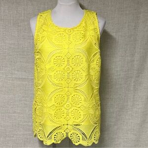 Skies are blue sleeveless top